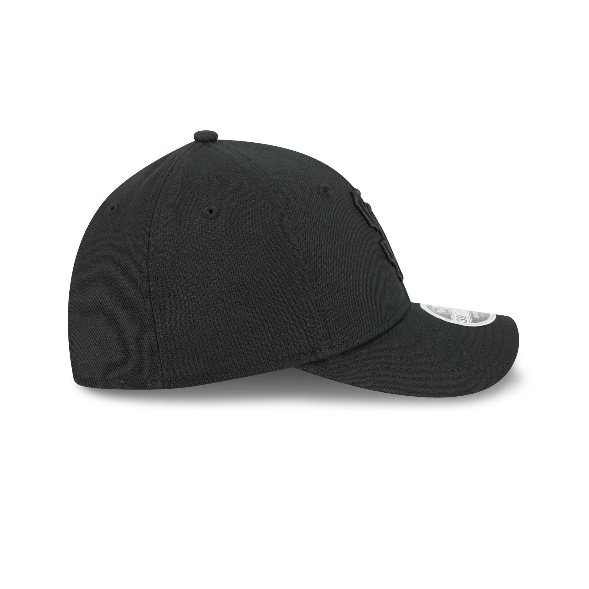 San Francisco Giants Black and White 39THIRTY M-Crown Stretch Fit Hat