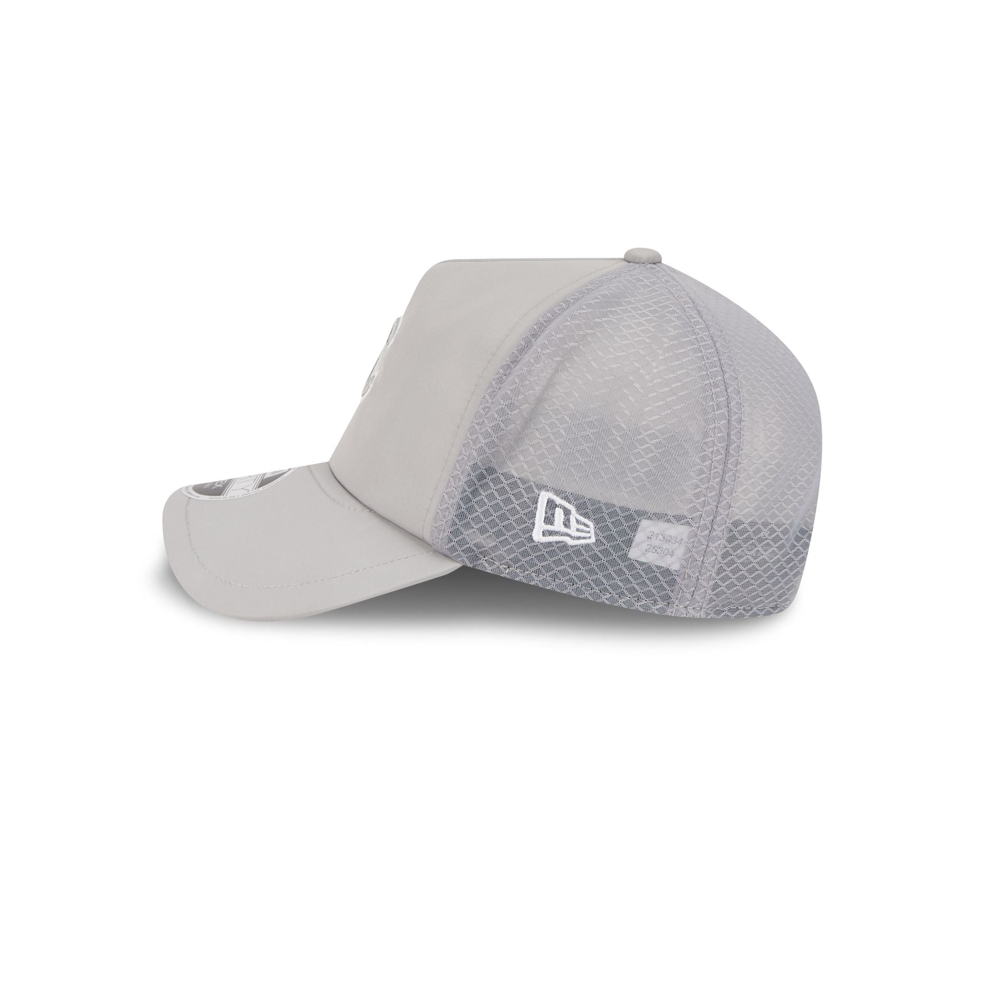 Chicago Cubs 2026 Batting Practice Gray 9FORTY APEX Trucker Hat