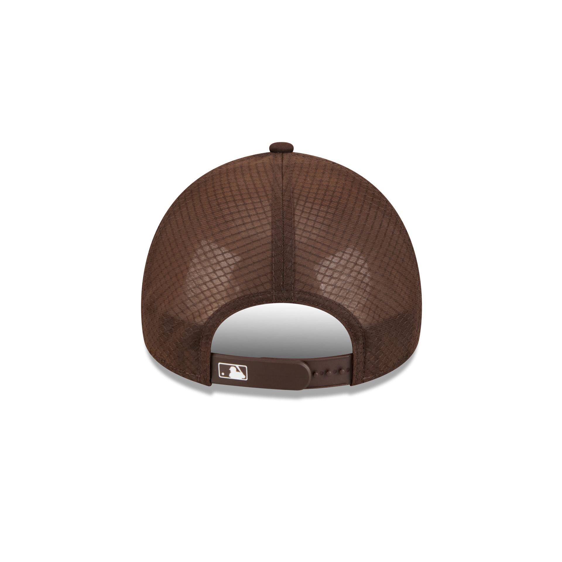 San Diego Padres 2026 Batting Practice Alt Friar 9FORTY APEX Trucker Hat