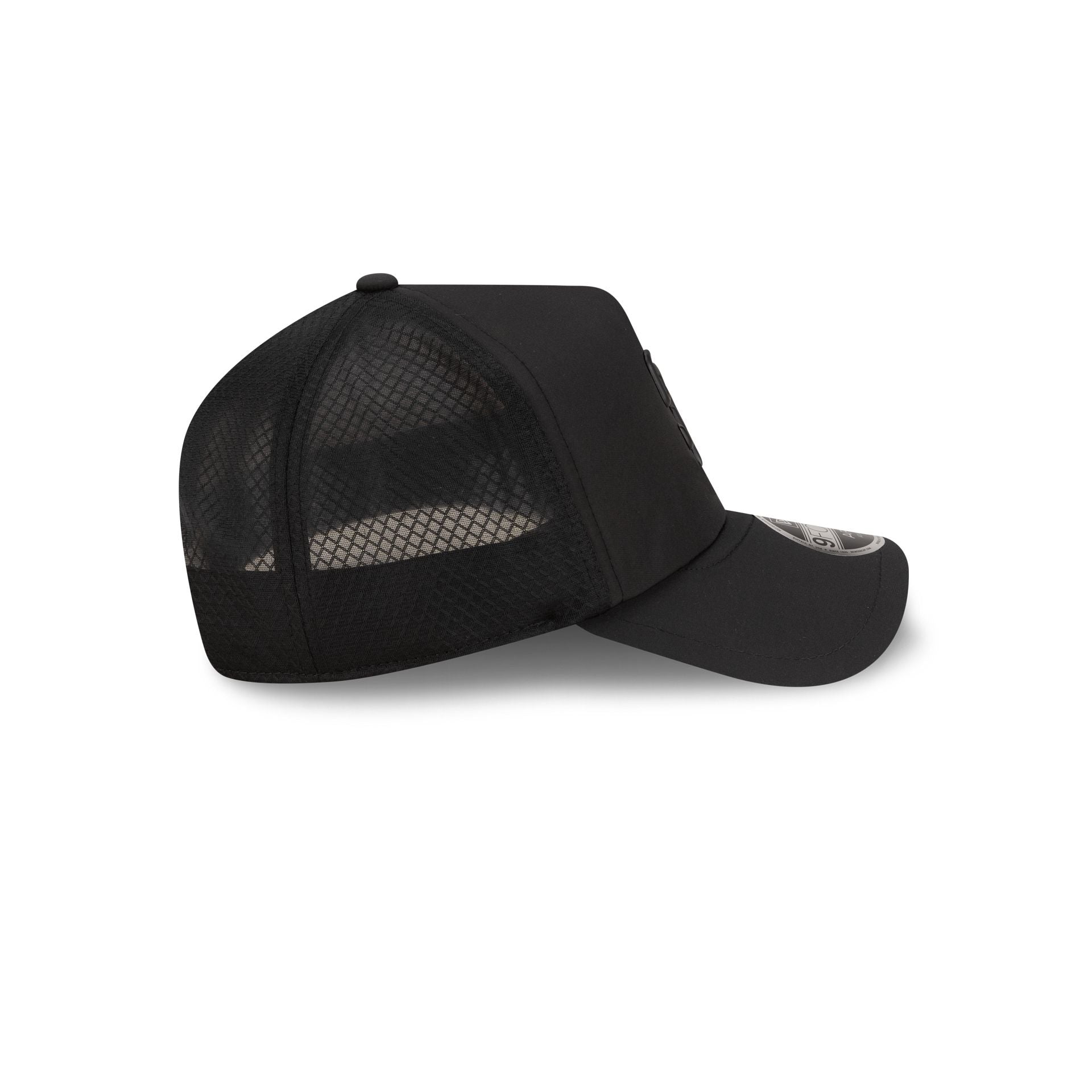 San Diego Padres 2026 Batting Practice Black 9FORTY APEX Trucker Hat