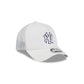 New York Yankees 2026 Batting Practice White 9FORTY APEX Trucker Hat