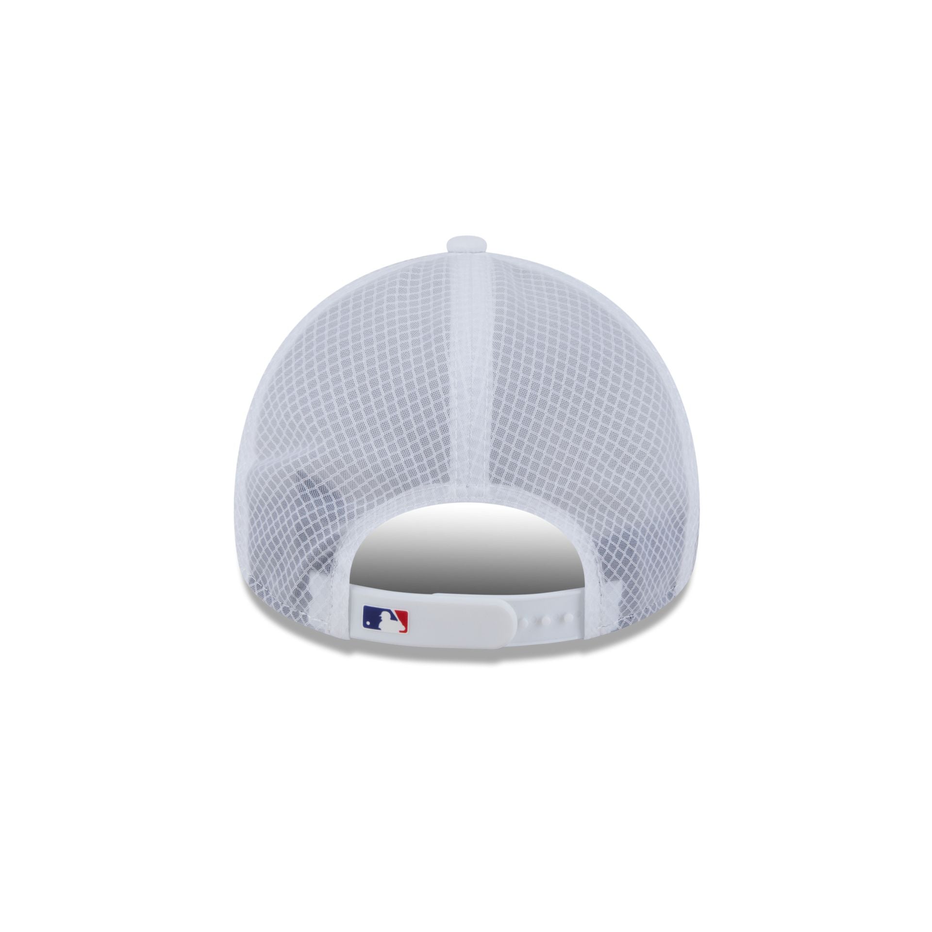 Philadelphia Phillies 2026 Batting Practice White 9FORTY APEX Trucker Hat