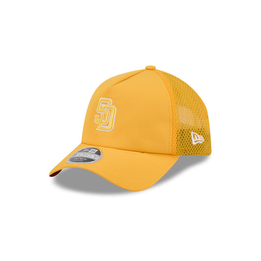 San Diego Padres 2026 Batting Practice Colorway 9FORTY APEX Trucker Hat - New Era Cap
