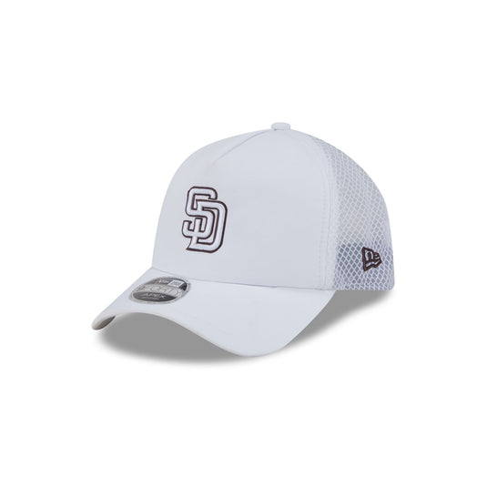 San Diego Padres 2026 Batting Practice White 9FORTY APEX Trucker Hat - New Era Cap