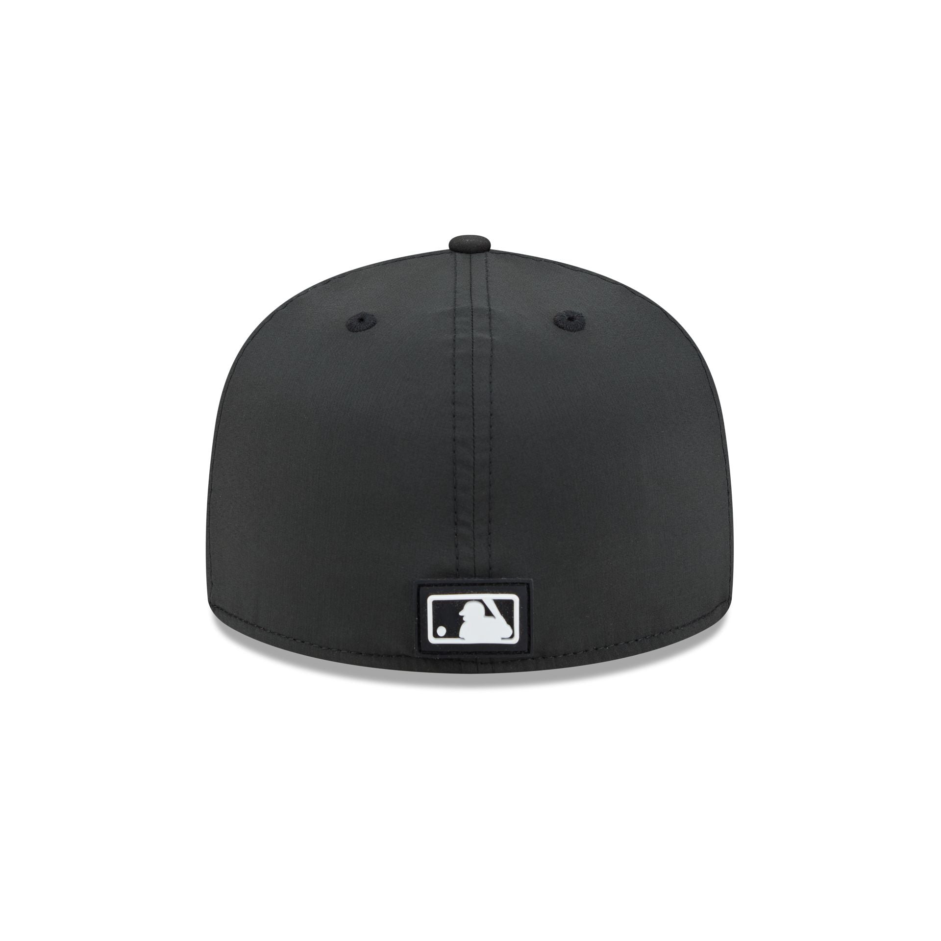 Chicago Cubs 2026 Clubhouse Black & White 59FIFTY Fitted Hat