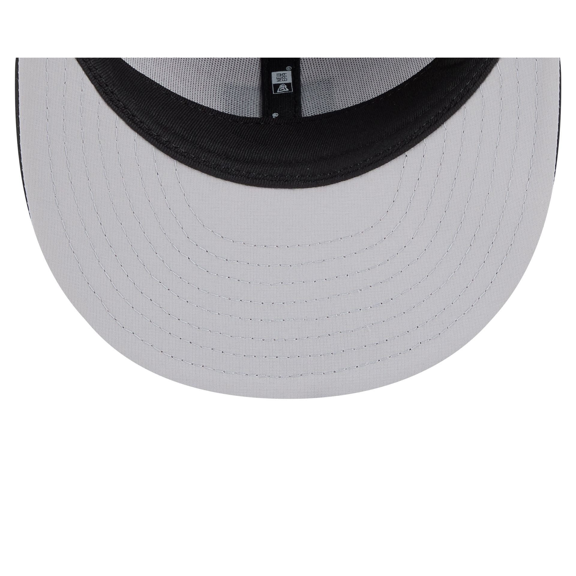 Boston Red Sox 2026 Clubhouse Black & White 59FIFTY Fitted Hat