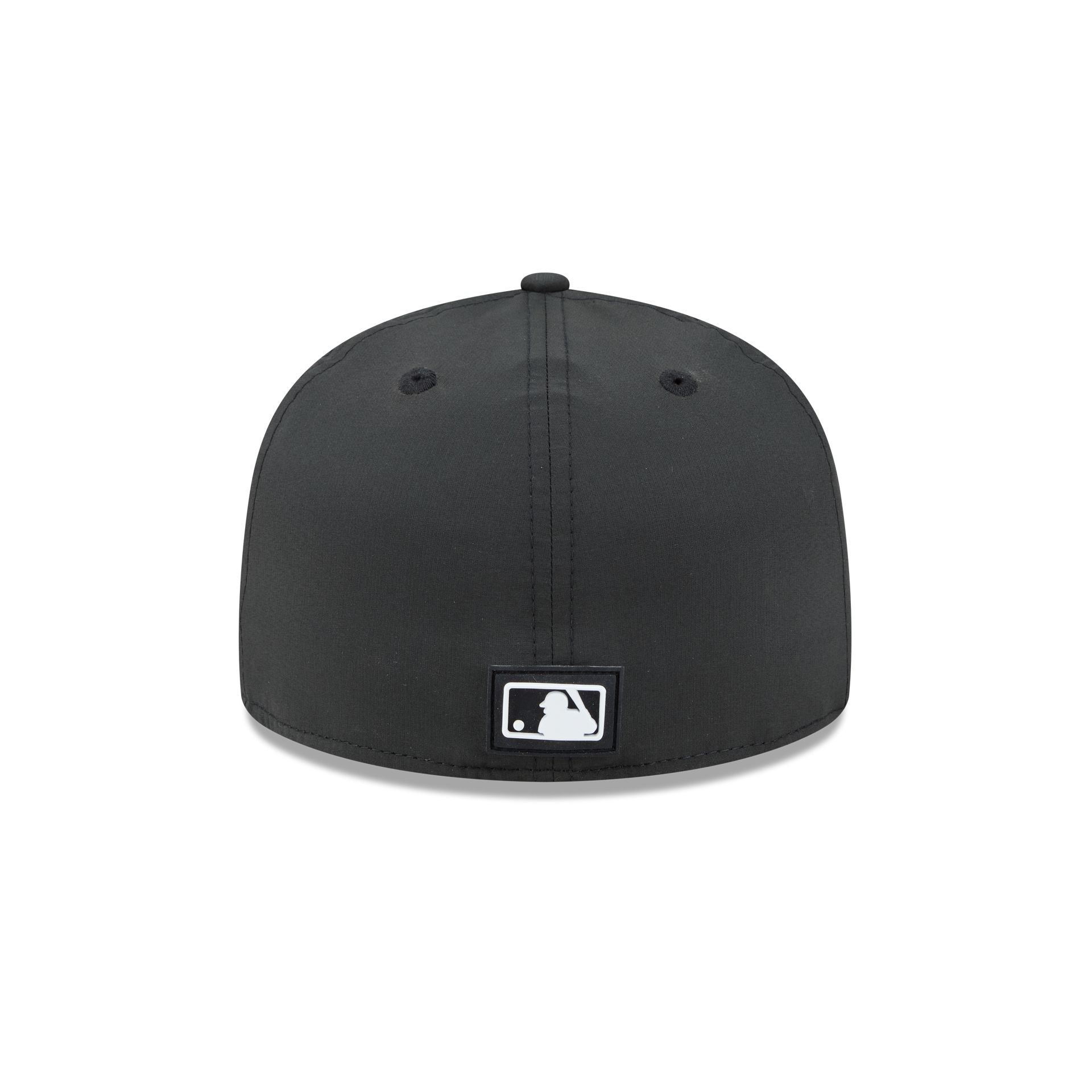 Milwaukee Brewers 2026 Clubhouse Black & White 59FIFTY Fitted Hat