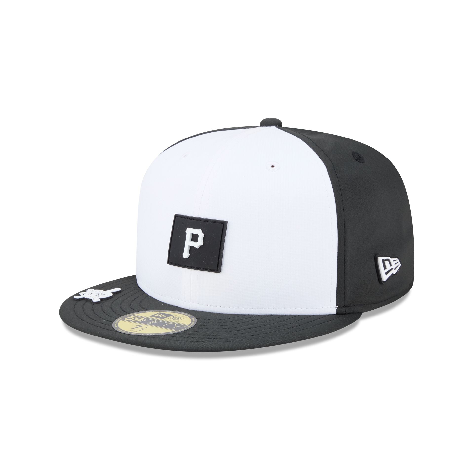 Pittsburgh Pirates 2026 Clubhouse Black & White 59FIFTY Fitted Hat