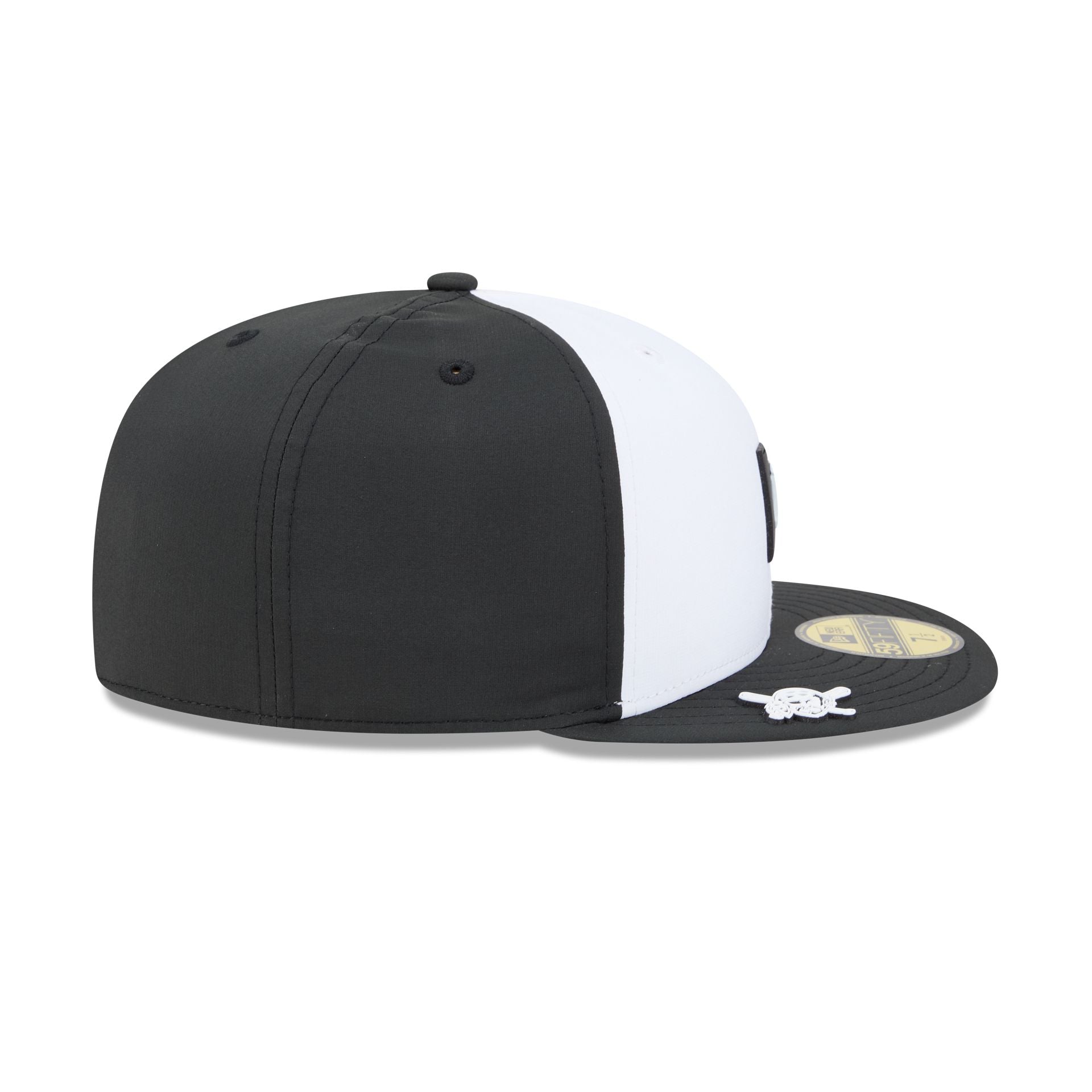 Pittsburgh Pirates 2026 Clubhouse Black & White 59FIFTY Fitted Hat