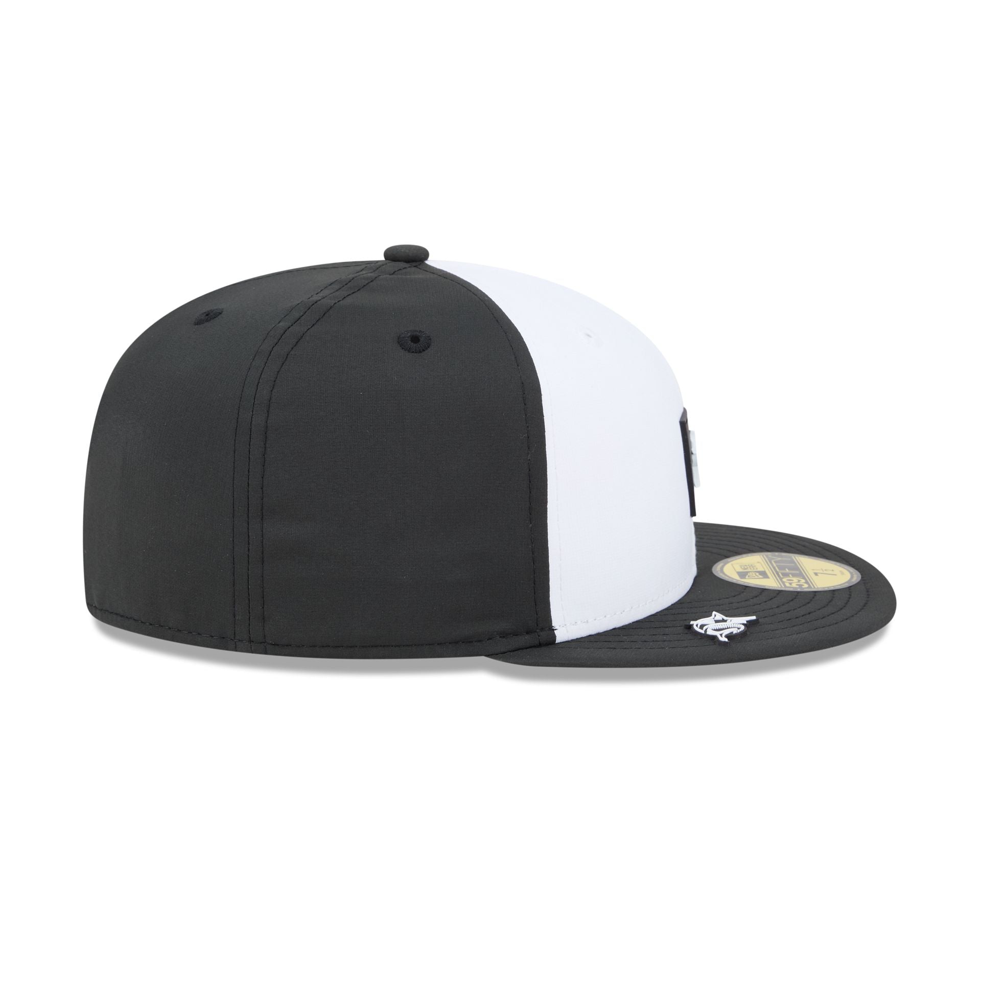 Miami Marlins 2026 Clubhouse Black & White 59FIFTY Fitted Hat