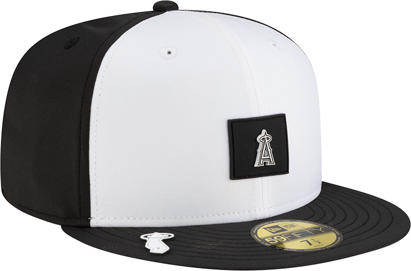 Los Angeles Angels 2026 Clubhouse Black & White 59FIFTY Fitted Hat