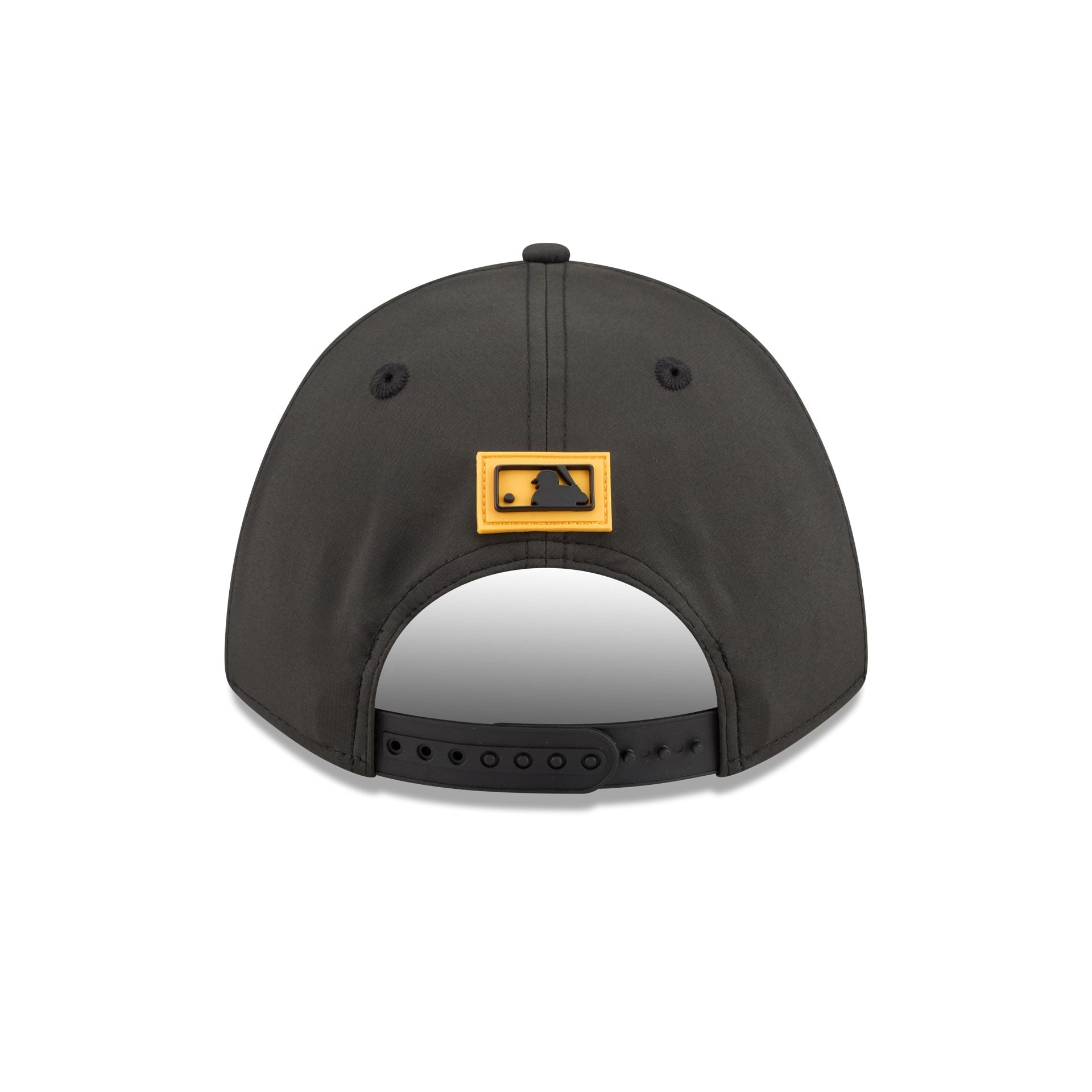 Pittsburgh Pirates 2026 Clubhouse 9FORTY M-Crown A-Frame Snapback