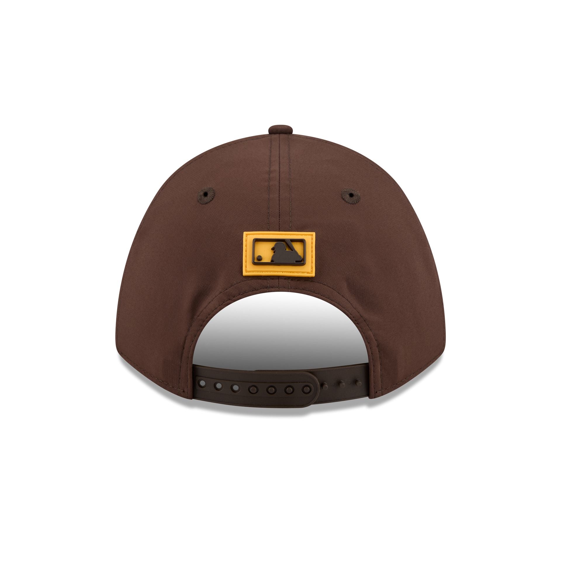 San Diego Padres 2026 Clubhouse 9FORTY M-Crown A-Frame Snapback Hat