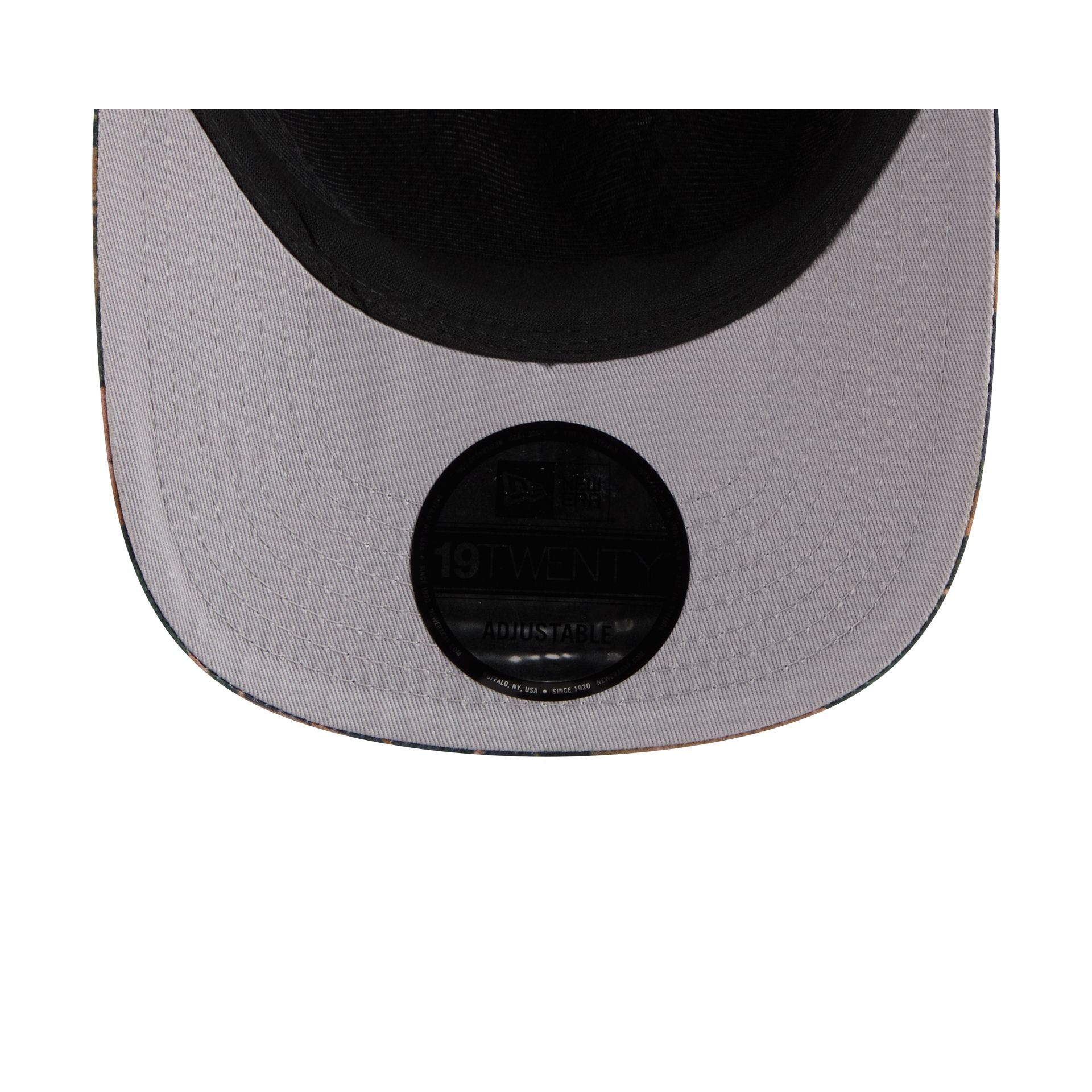 Chicago Bulls Leaves 19TWENTY Adjustable Hat