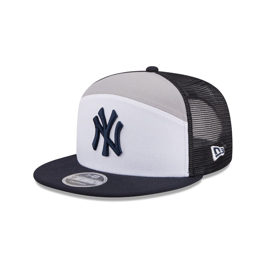 New York Yankees Block Split Panel 9FIFTY Trucker Hat - New Era Cap