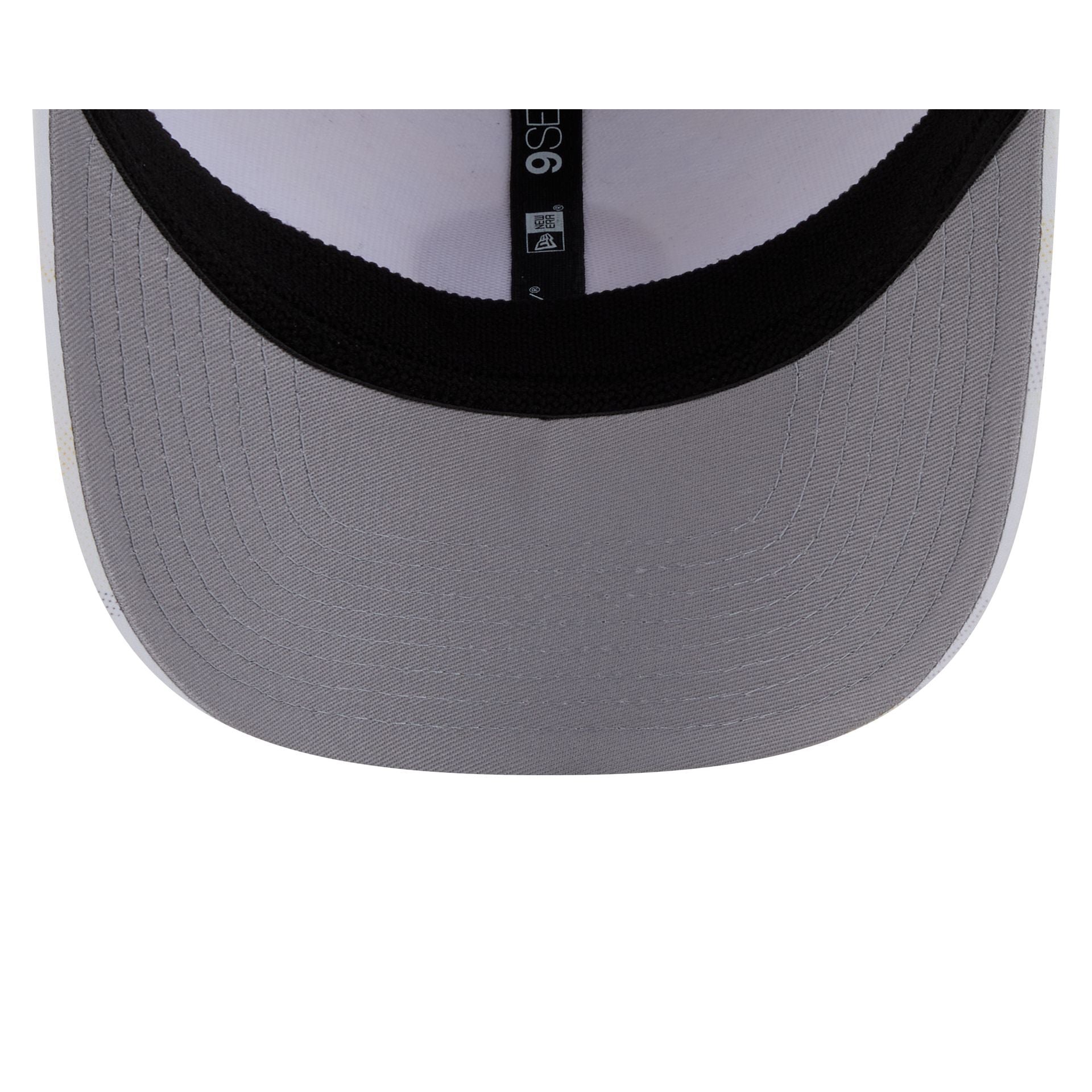 Boston Bruins White Camo Performance Rope 9SEVENTY Stretch-Snap Hat