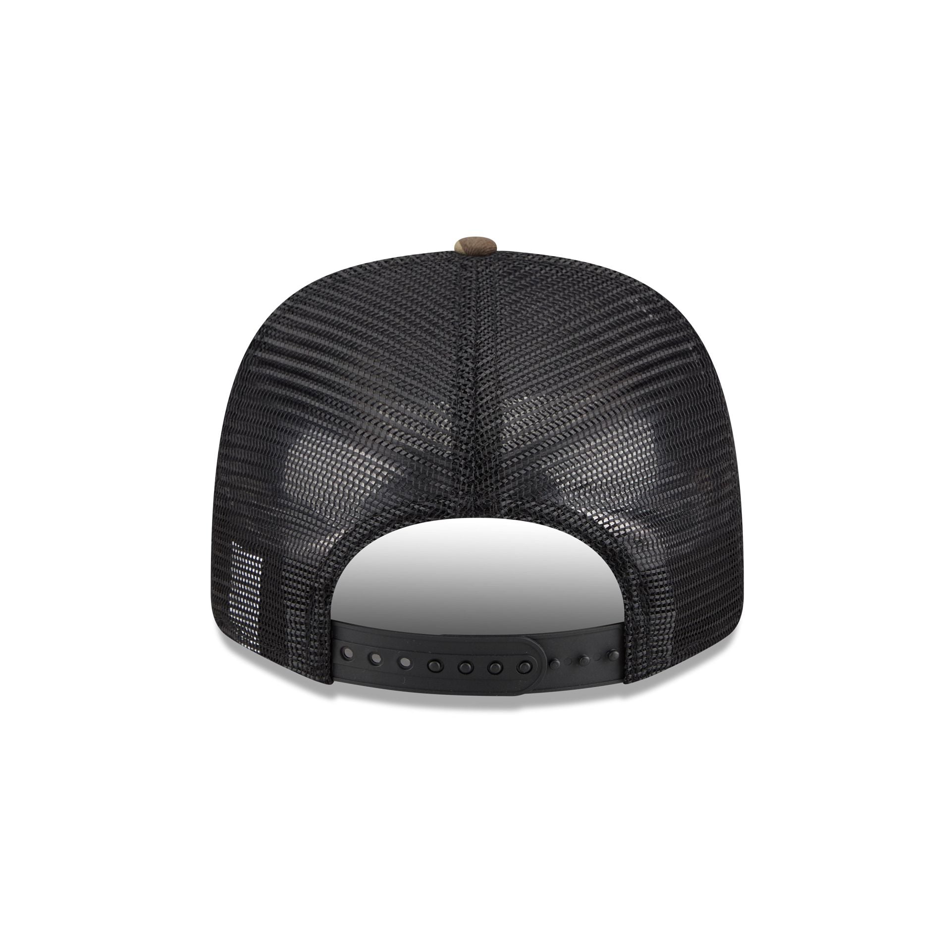 Connecticut Huskies Camo Canvas 9SEVENTY Trucker Hat