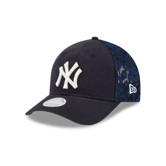 New York Yankees Floral Mesh Women's 9FORTY M-Crown Trucker Hat - New Era Cap