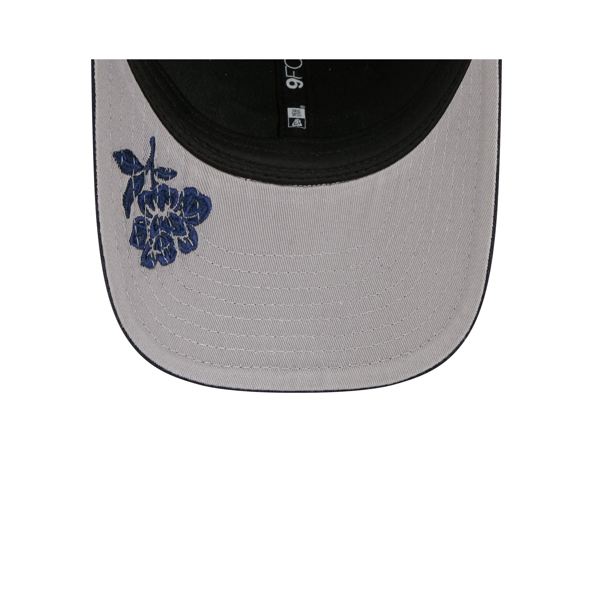 Netherlands Floral Mesh Women's 9FORTY M-Crown Trucker Hat