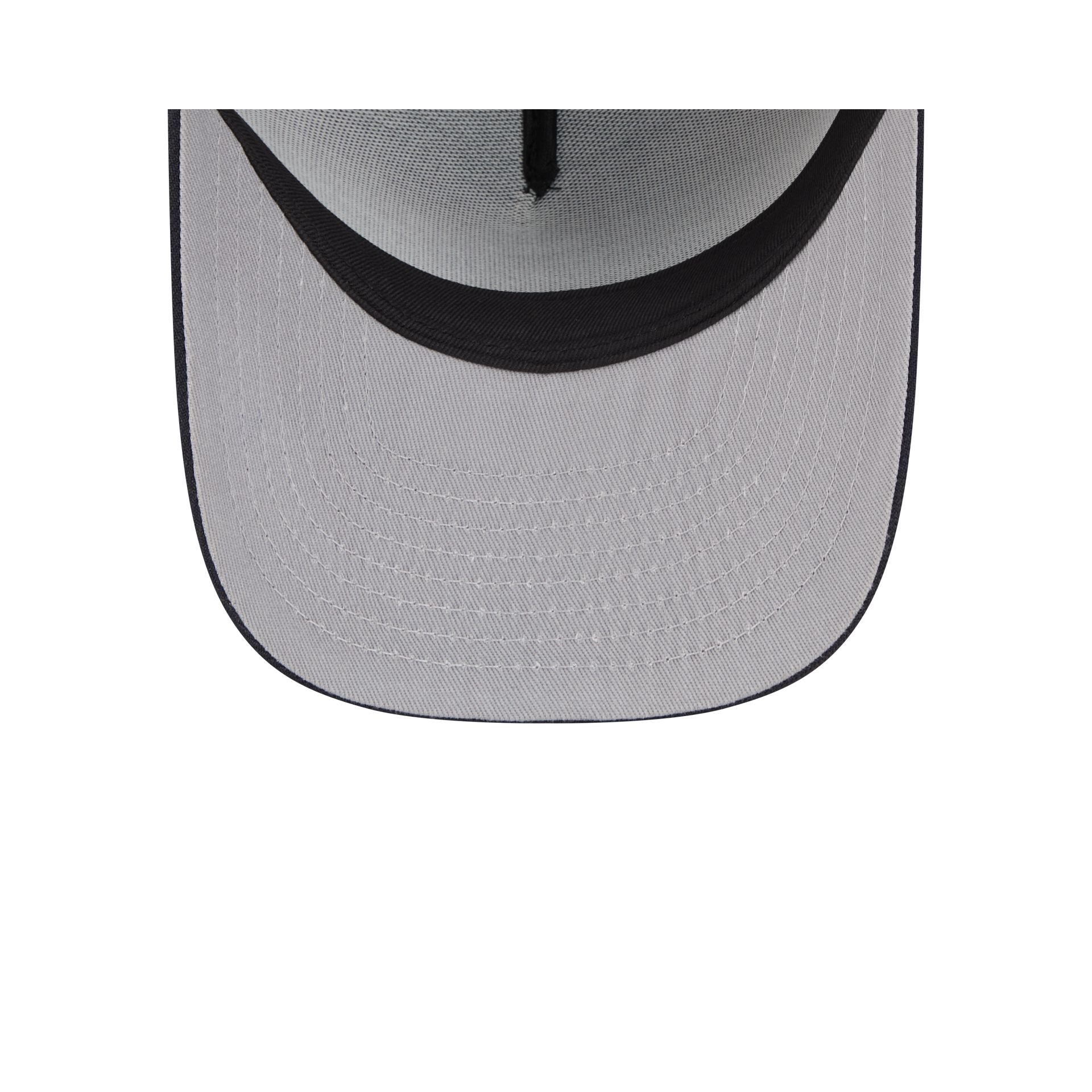 New York Yankees Logo Fade Kids 9FIFTY A-Frame Trucker Hat