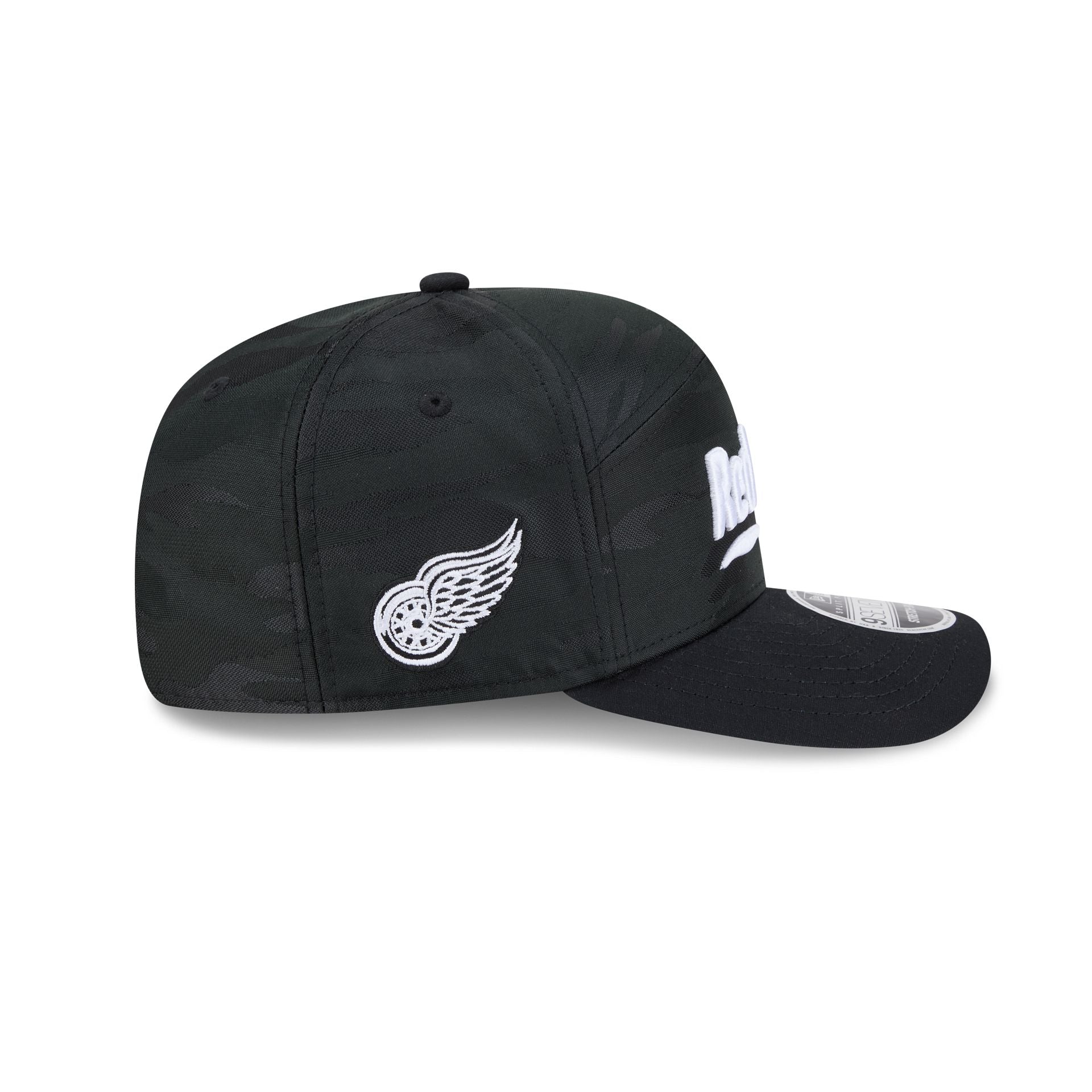 Detroit Red Wings Black Camo Split Panel 9SEVENTY Stretch-Snap Hat