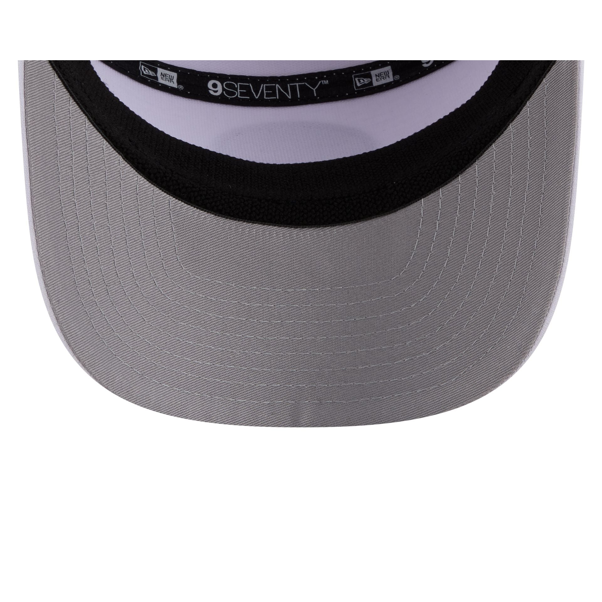 New York Yankees Circle Logo White Split Panel 9SEVENTY Stretch-Snap Hat