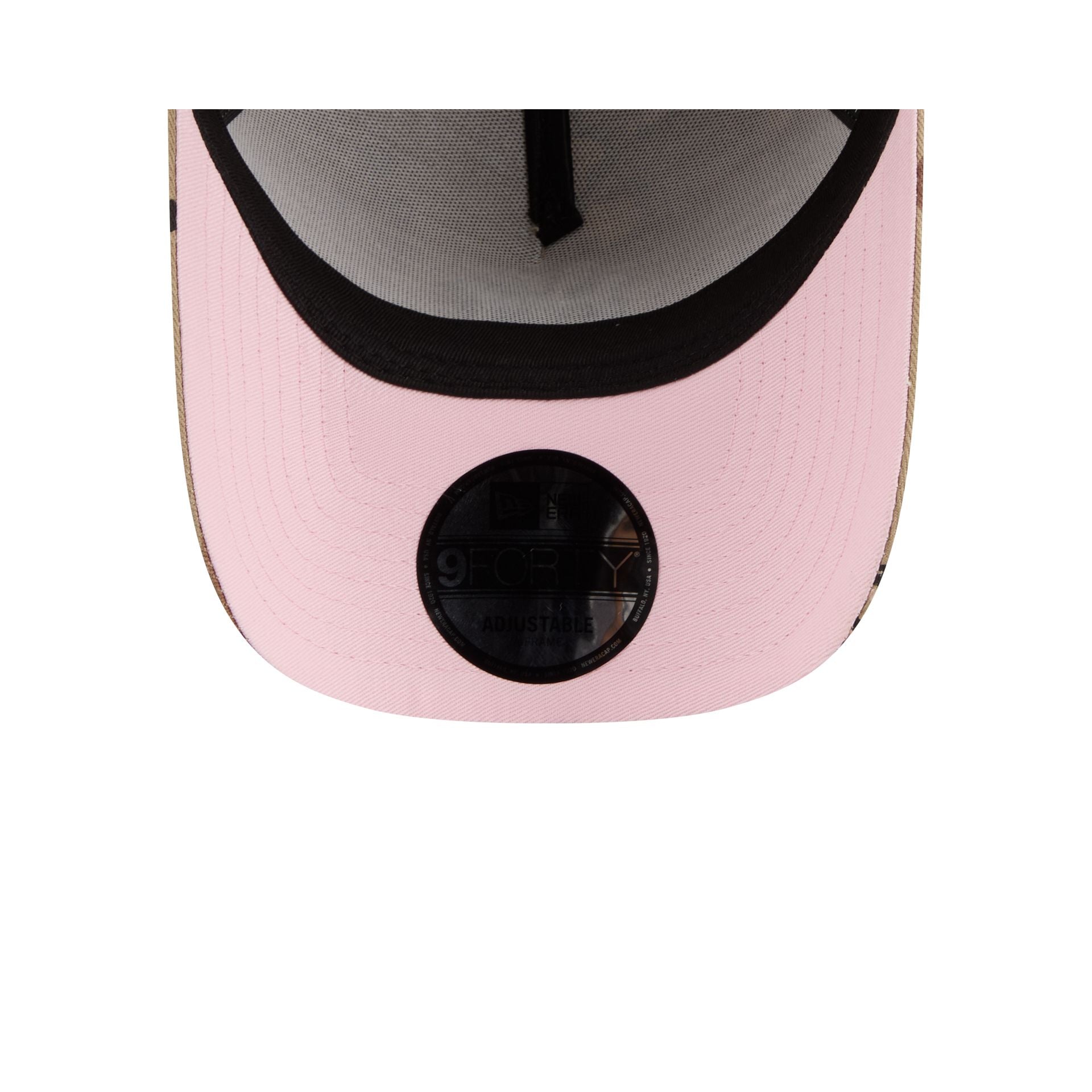 New York Yankees Camo Hearts 9FORTY A-Frame Snapback Hat