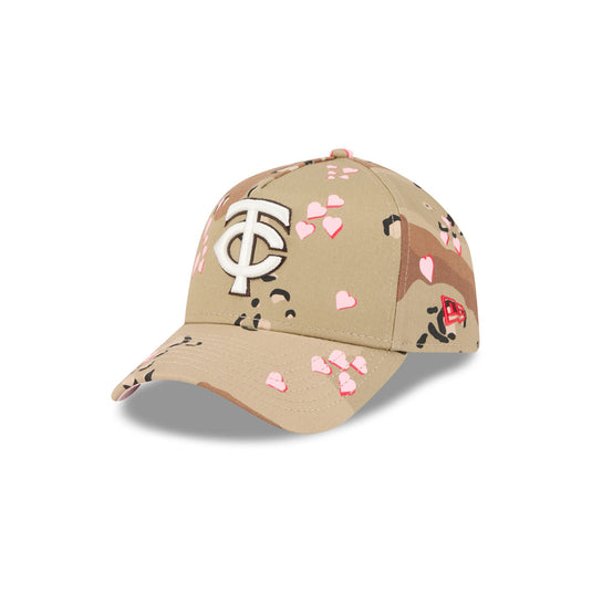 Minnesota Twins Camo Hearts 9FORTY A-Frame Snapback Hat - New Era Cap