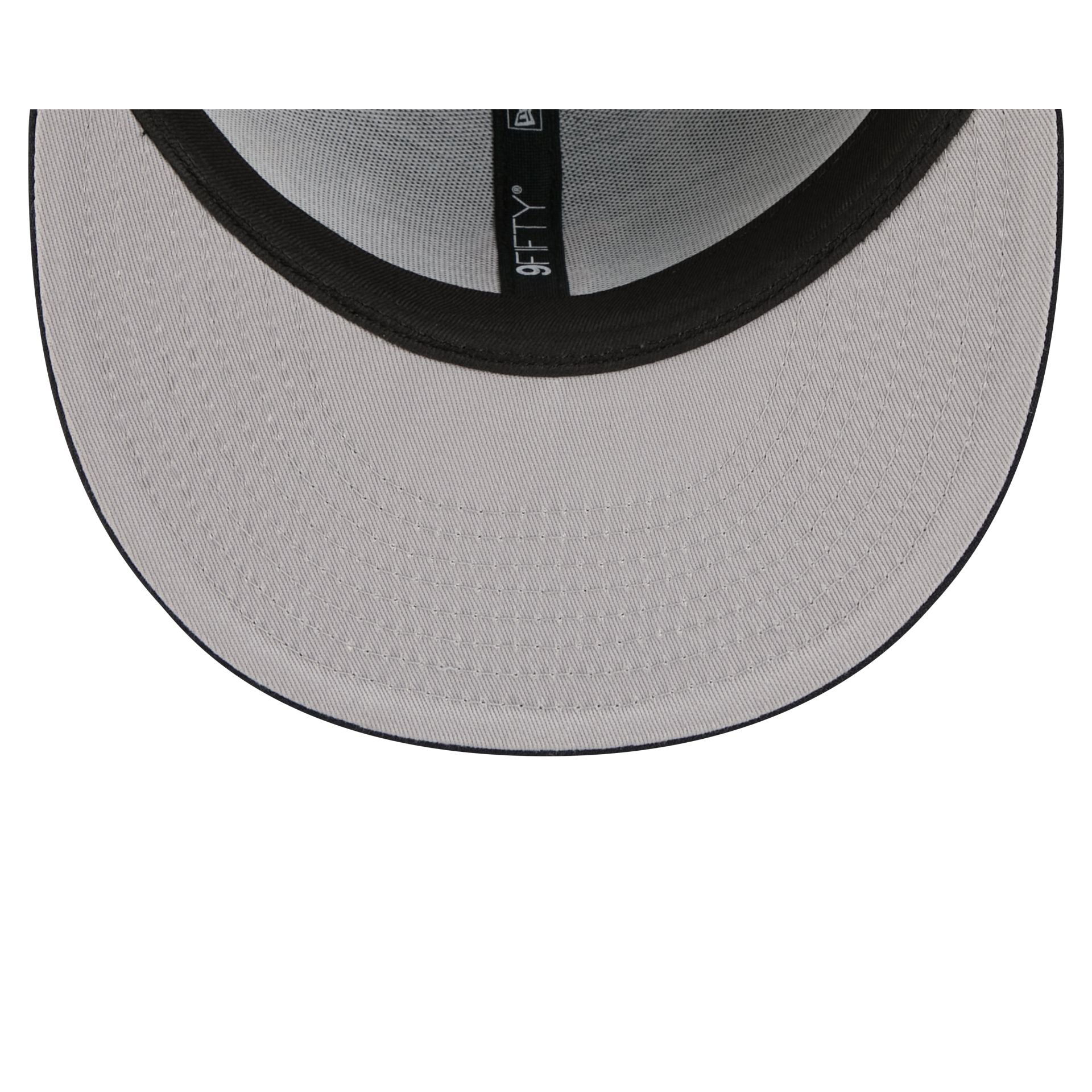 Boston Red Sox Bugs Bunny Swing 9FIFTY Snapback Hat