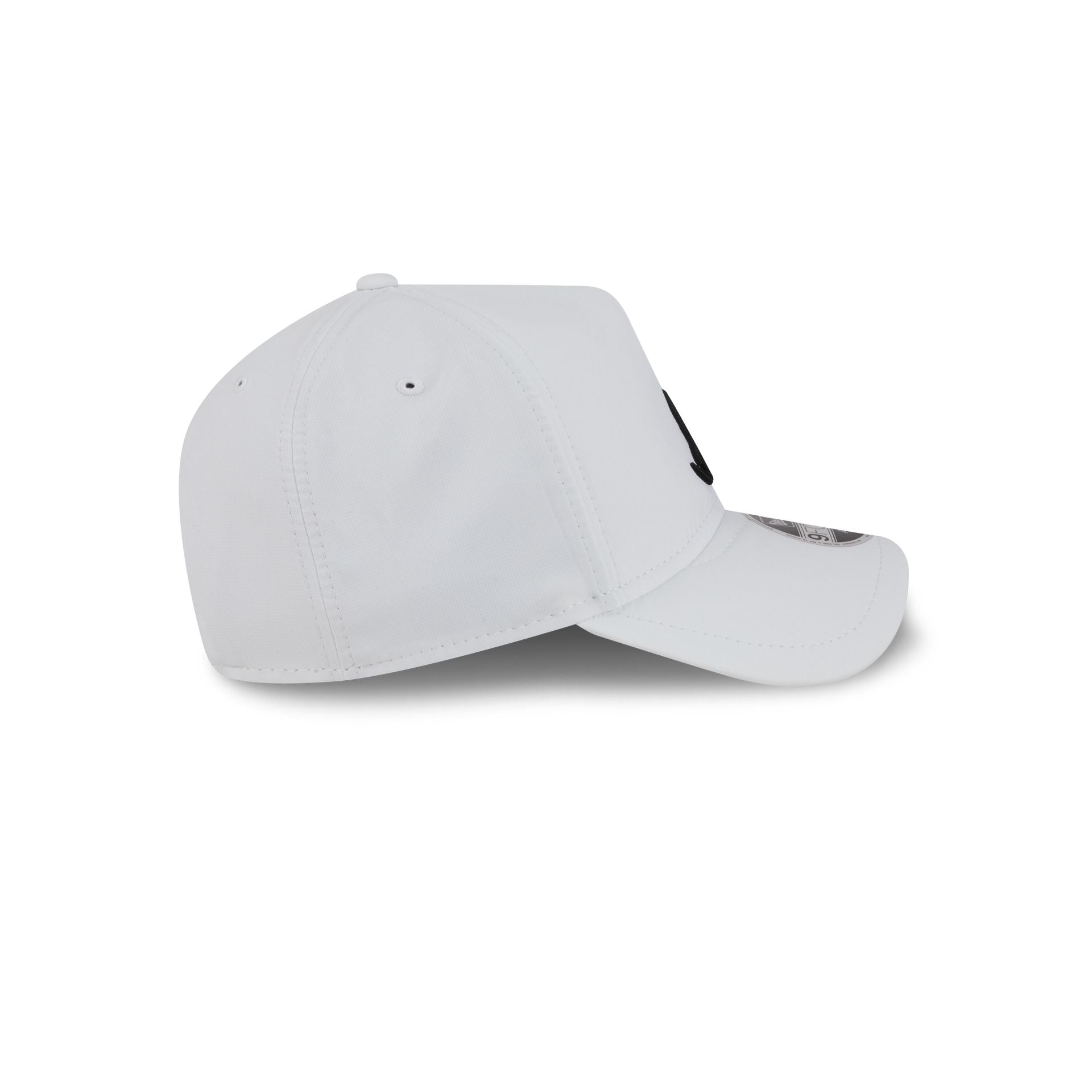 Atlanta Braves White 9FORTY APEX Snapback Hat