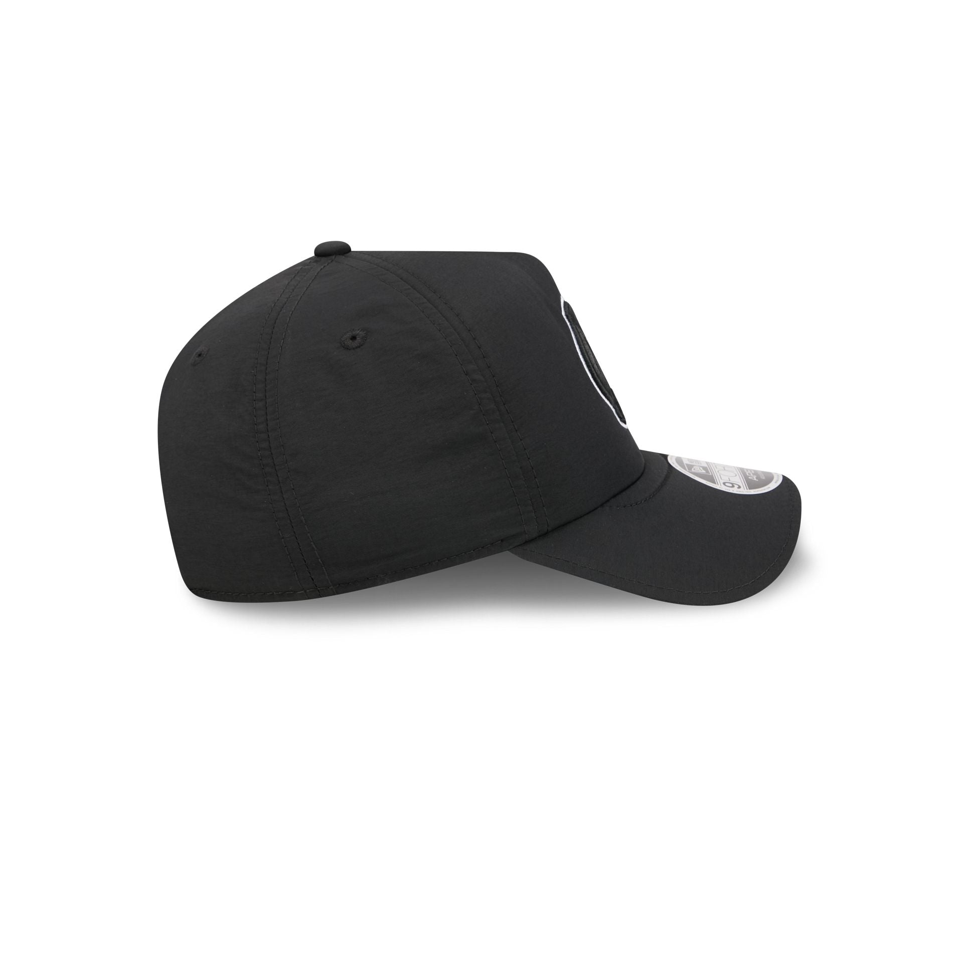 North Carolina Tar Heels Black 9FORTY APEX Snapback Hat