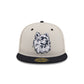 Connecticut Huskies Collegiate Two-Tone Chrome 59FIFTY Fitted Hat
