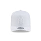 New York Yankees Basic Optic White 9FIFTY A-Frame Snapback Hat