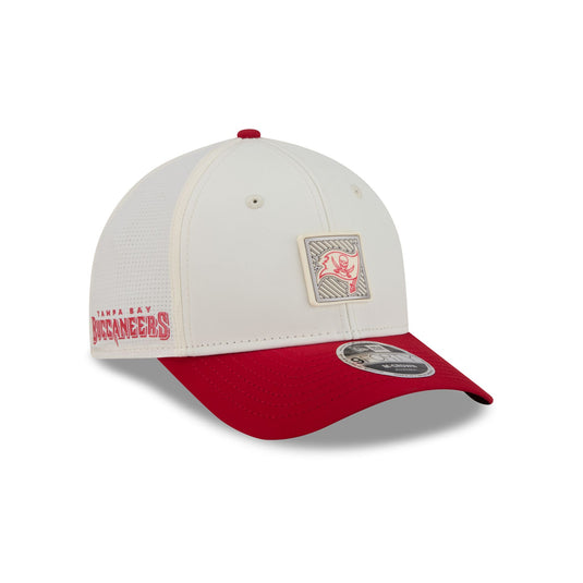 Tampa Bay Buccaneers 2026 Training 9FORTY M-Crown Snapback Hat - New Era Cap