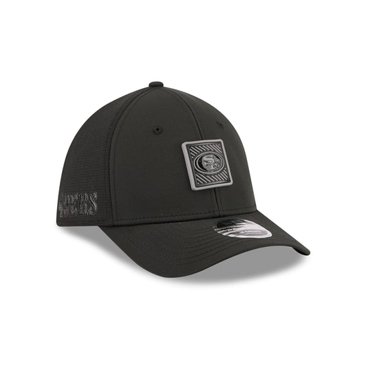 San Francisco 49ers 2026 Training Black 39THIRTY M-Crown Stretch-Fit Hat - New Era Cap