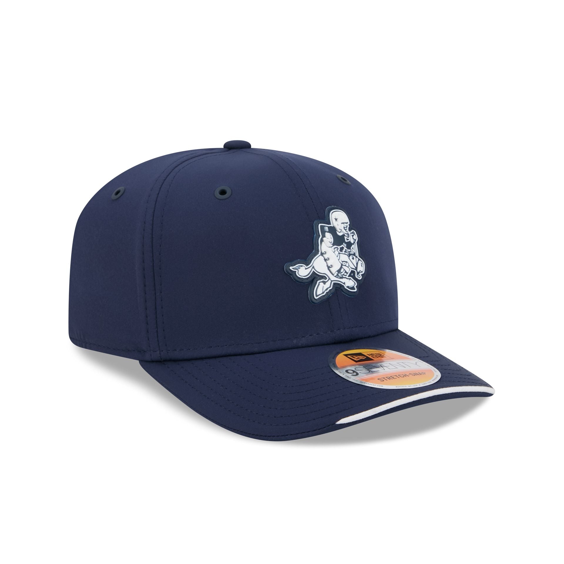 Dallas Cowboys 2026 Sideline Historic 9SEVENTY Stretch-Snap Hat
