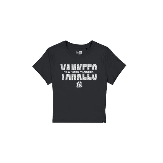 New York Yankees Women's Cropped Split T-Shirt