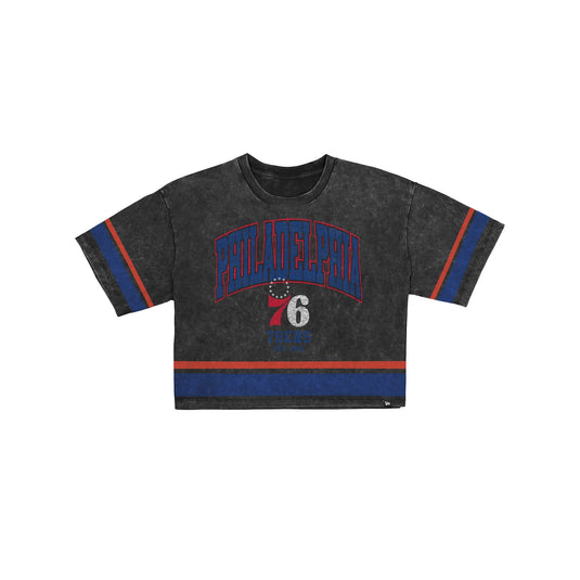 Philadelphia 76ers Women's Vintage Stripe Cropped T-Shirt