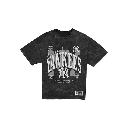 New York Yankees Women's Throwback Oversized Black Washed T-Shirt
