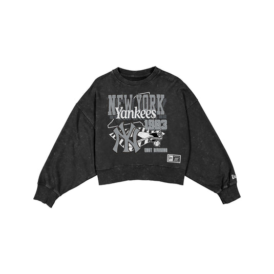 New York Yankees Women's Throwback Cropped Washed Black Crewneck