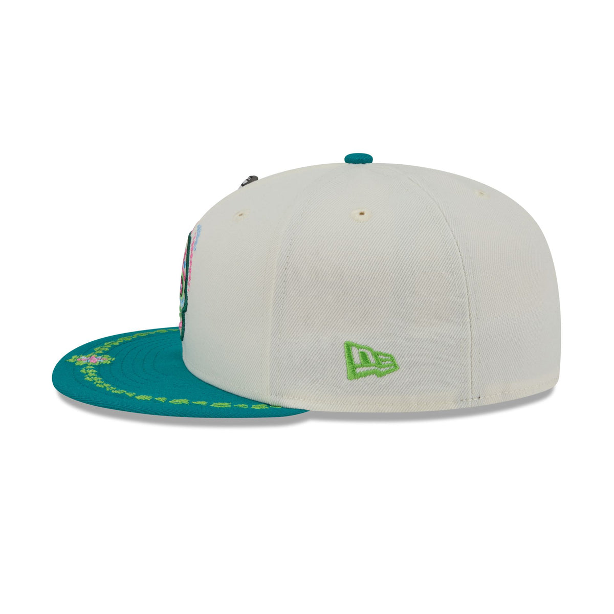 Boston Celtics Day of the Dead Chrome White 59FIFTY Fitted Hat