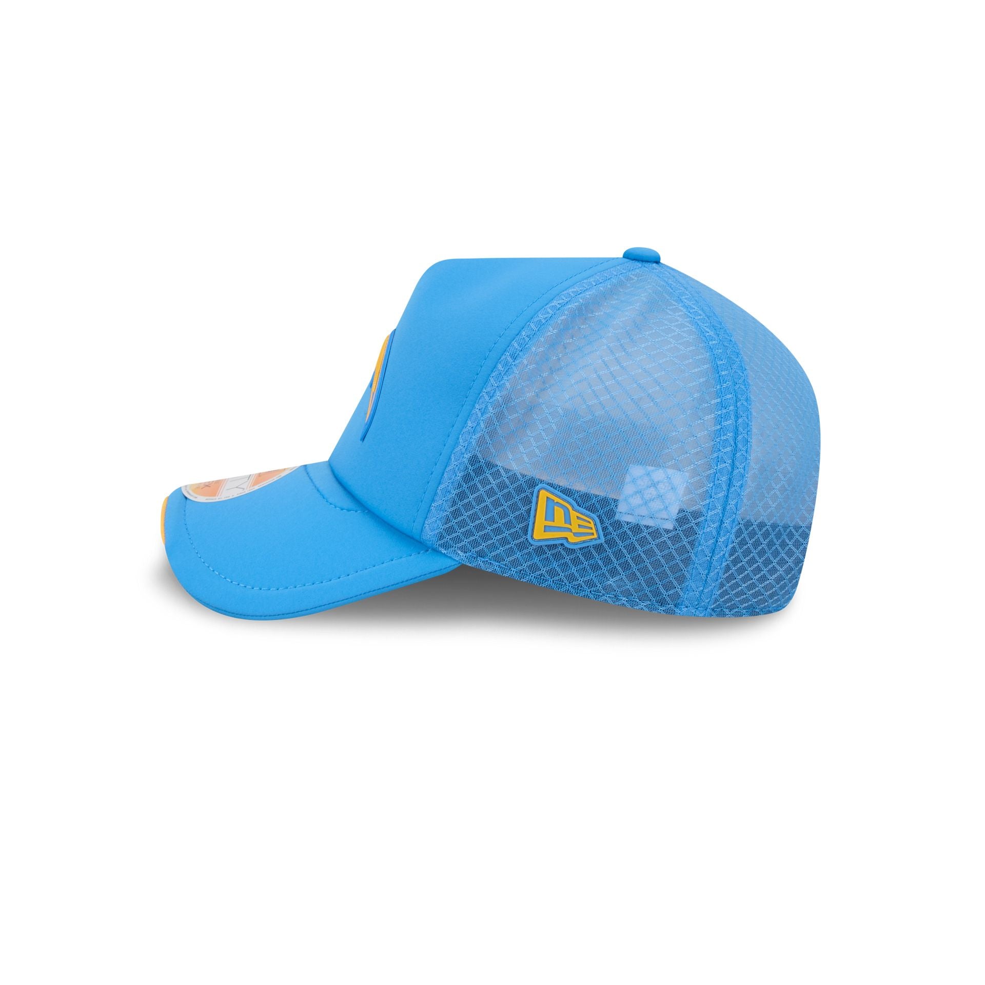 Los Angeles Chargers 2026 Sideline 9FORTY APEX Trucker Hat