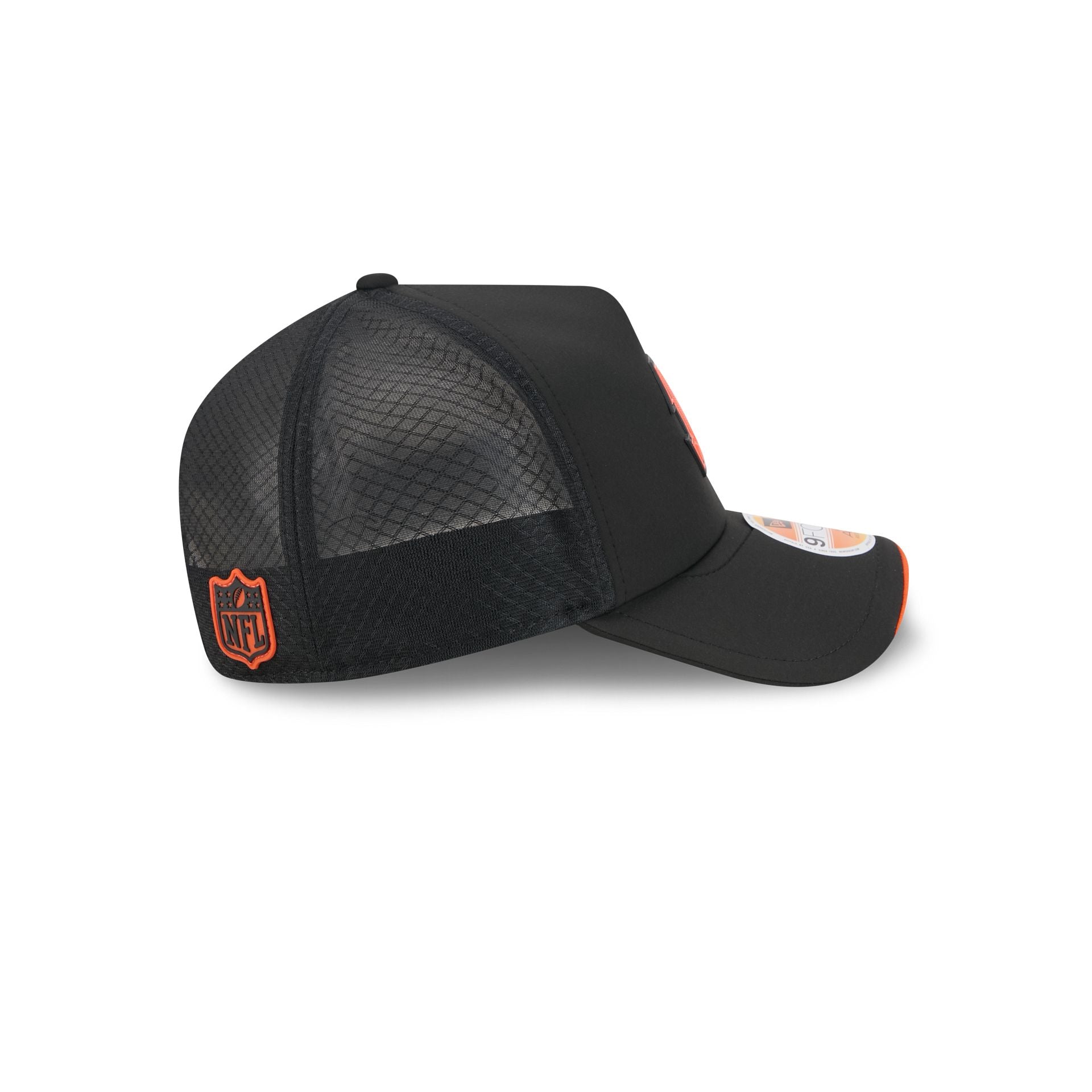 Cincinnati Bengals 2026 Sideline 9FORTY APEX Trucker Hat