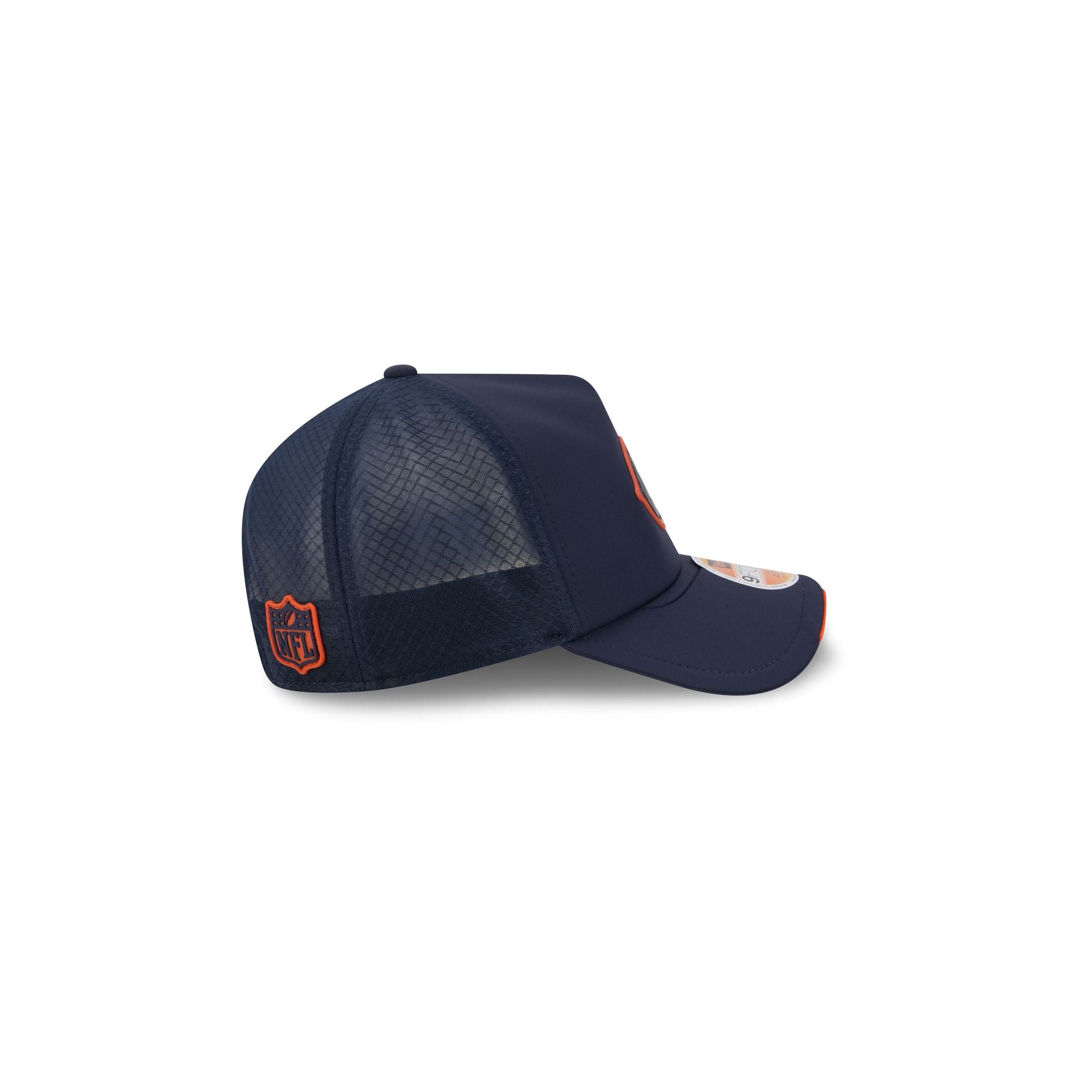 Chicago Bears 2026 Sideline Kids 9FORTY APEX Trucker Hat