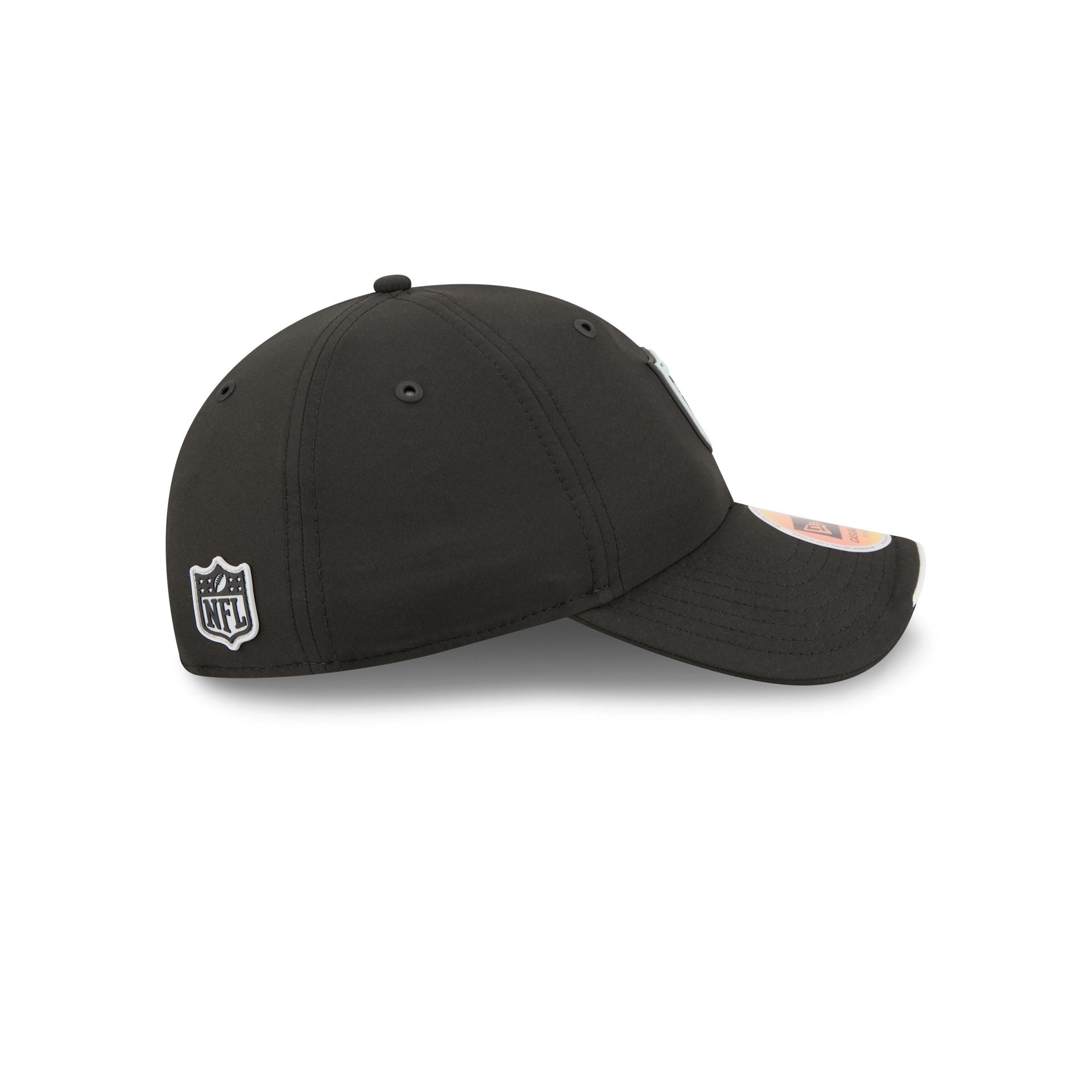 Las Vegas Raiders 2026 Sideline Casual Classic Snapback Hat
