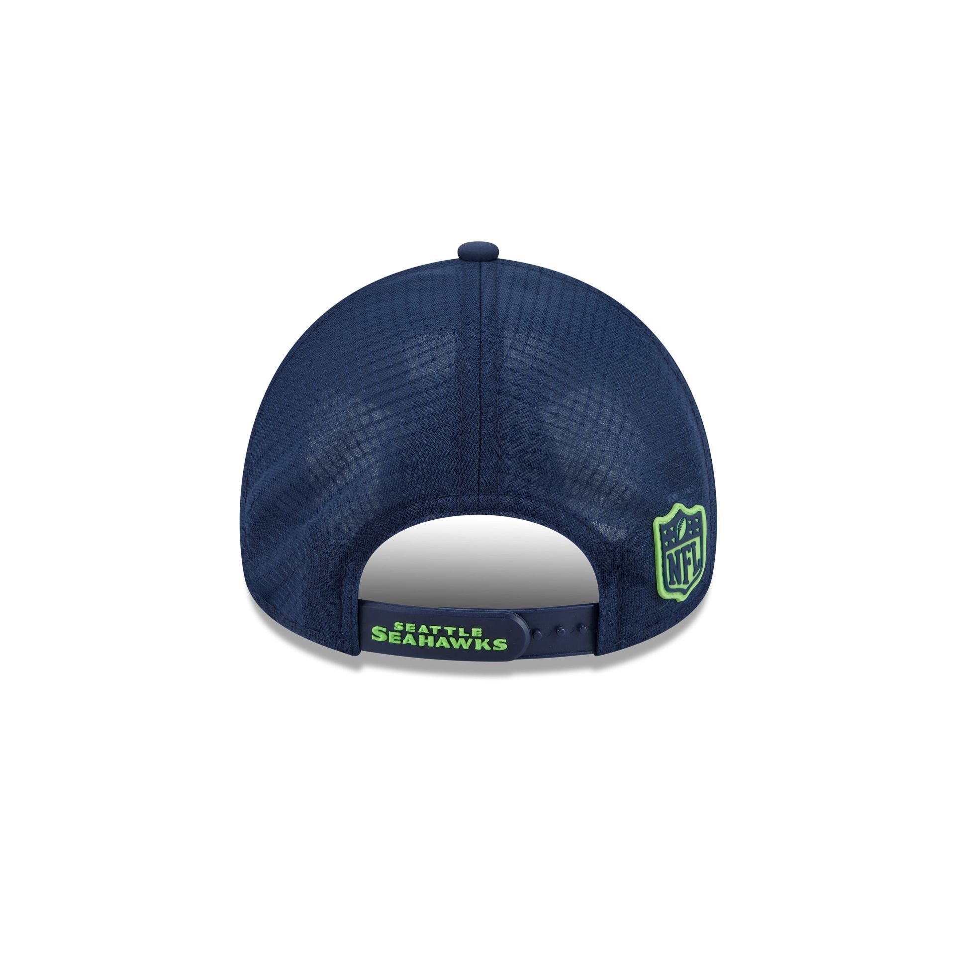 Seattle Seahawks 2026 Sideline 9FORTY APEX Trucker Hat