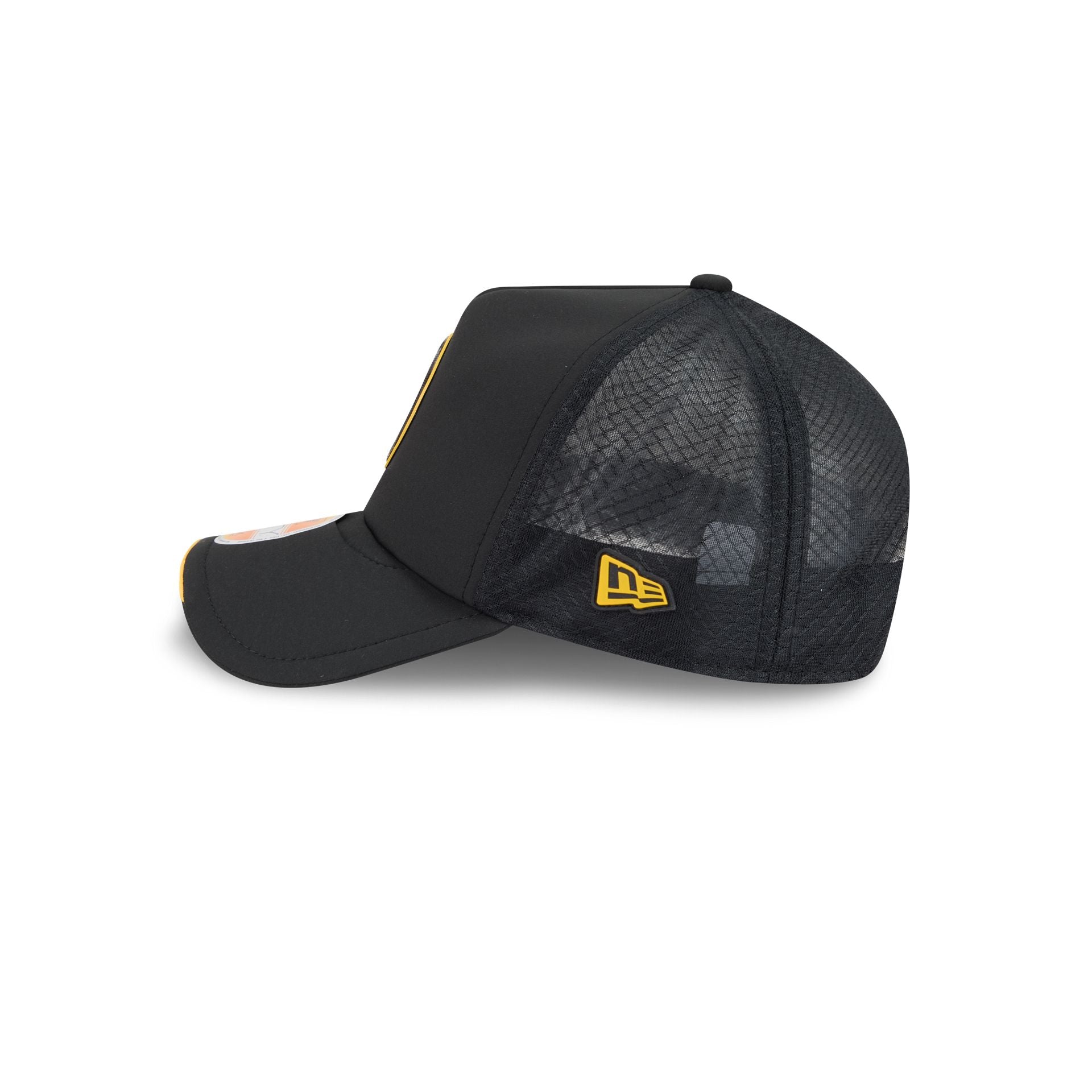 Pittsburgh Steelers 2026 Sideline 9FORTY APEX Trucker Hat