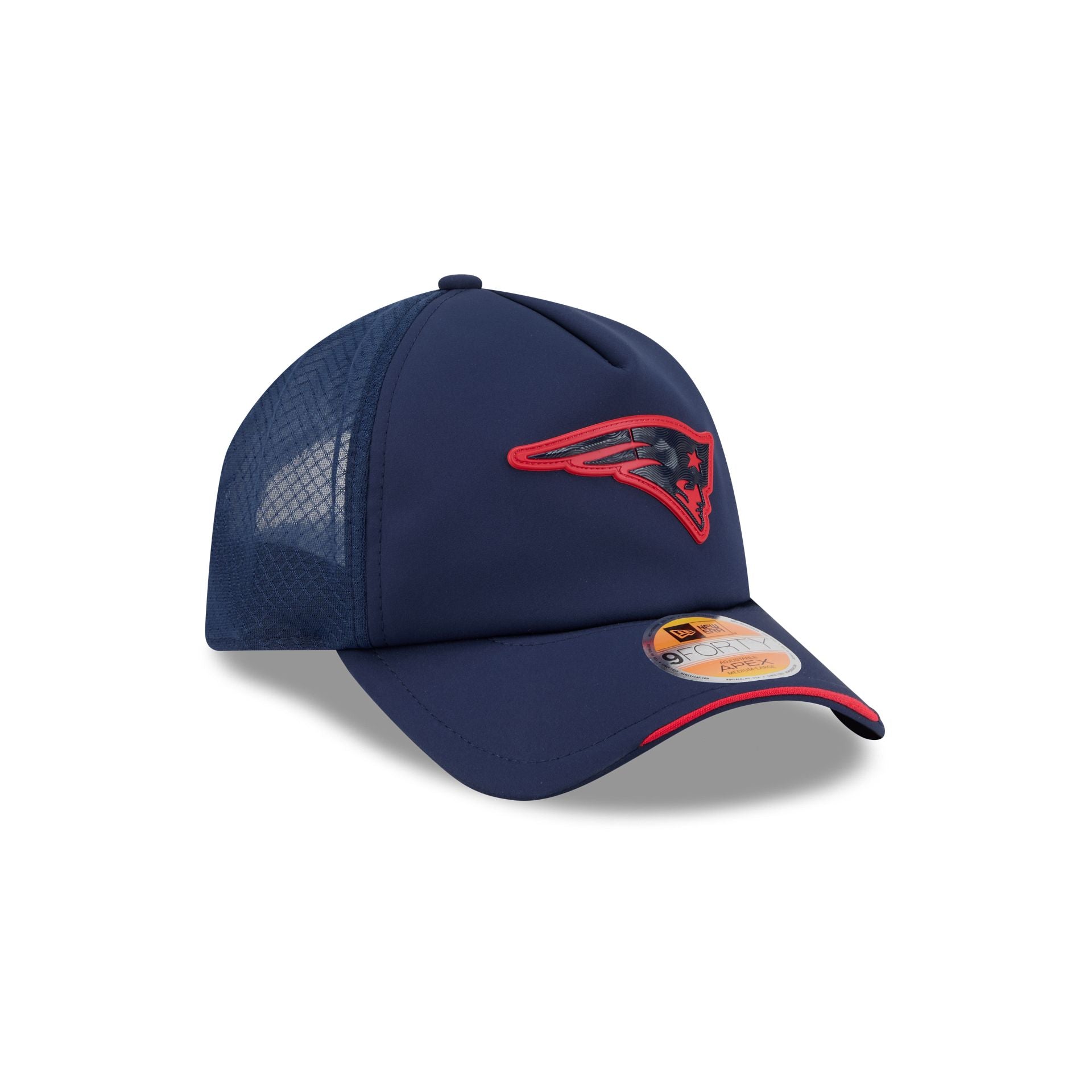 New England Patriots 2026 Sideline 9FORTY APEX Trucker Hat