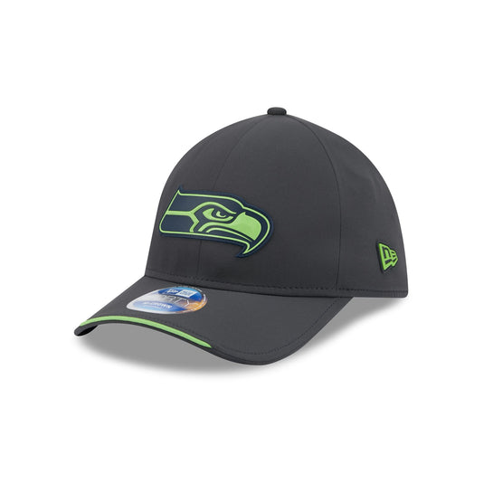 Seattle Seahawks 2026 Sideline Cold Weather 9FORTY M-Crown Snapback Hat
