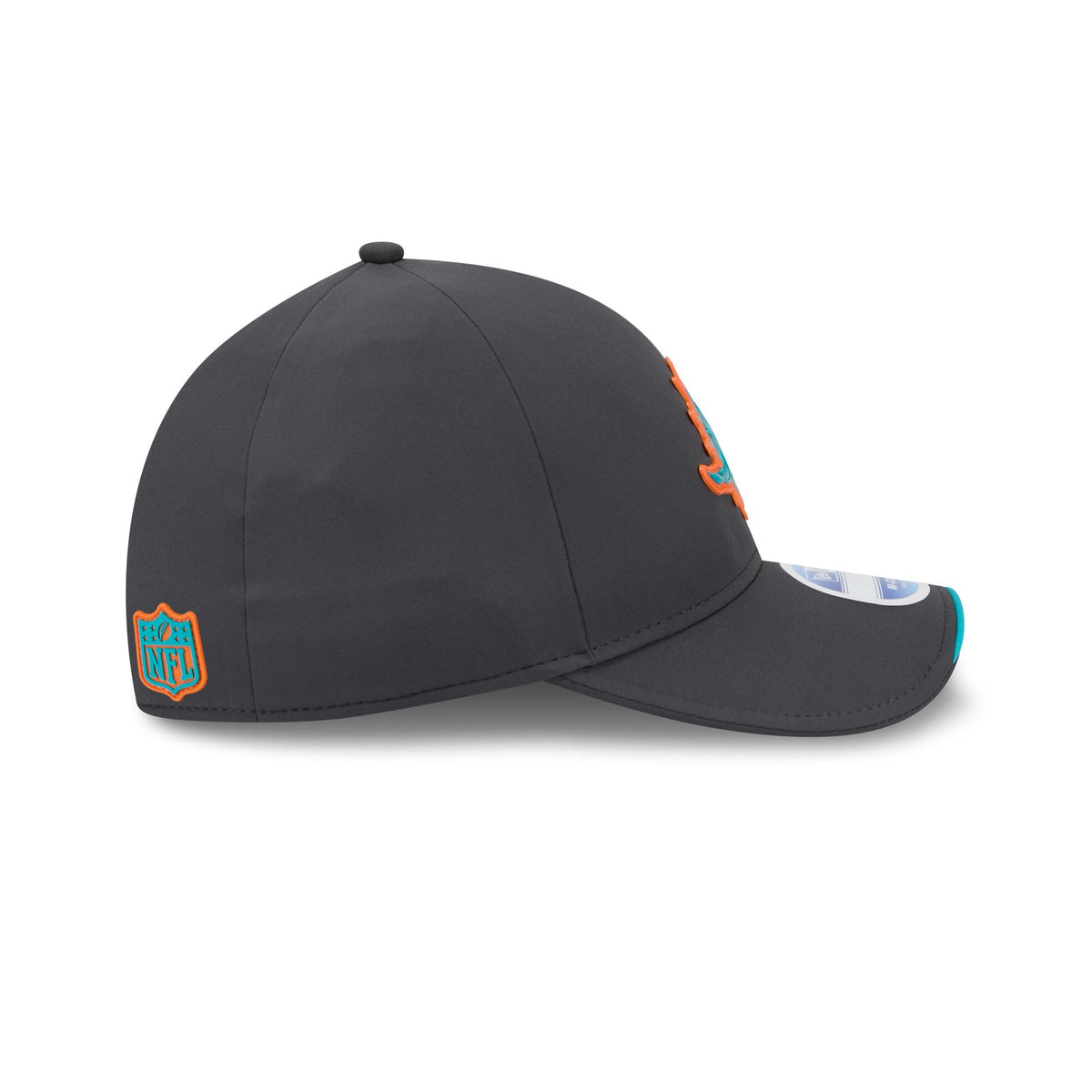 Miami Dolphins 2026 Sideline Cold Weather 9FORTY M-Crown Snapback Hat